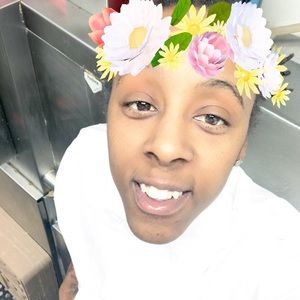 Meet your Posher, Donnisha